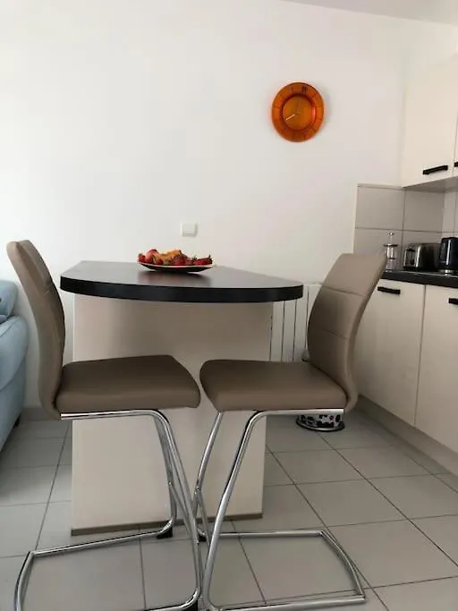 Appartement. La Coupole 2 Pieces Avec Vue Évian-les-Bains Apartmán